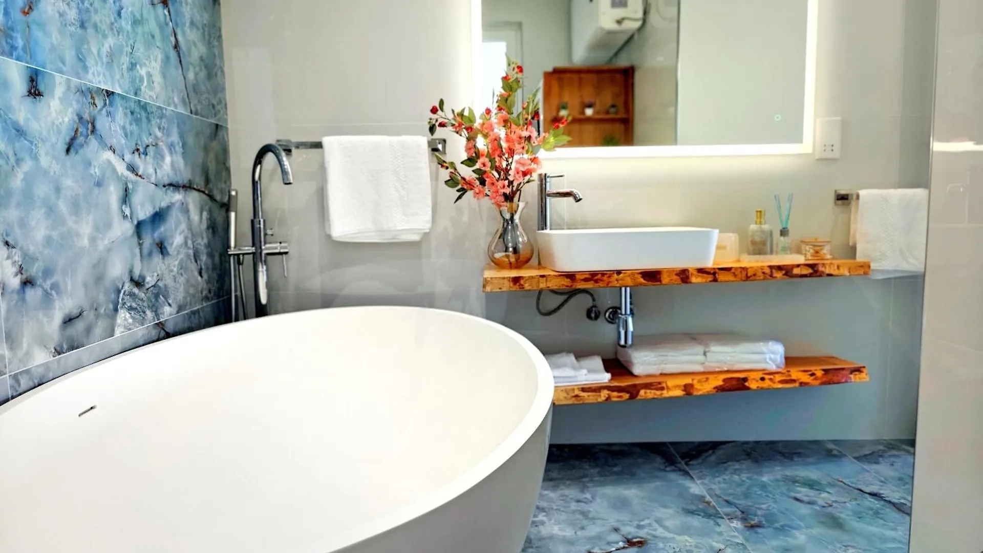 Luxury Living - Seafront Haven In Sliema - Malta Apartment 0*,